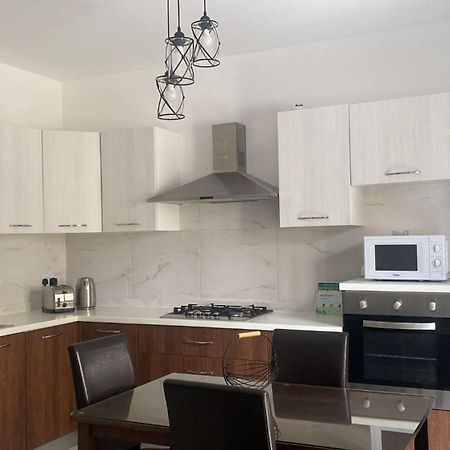 Apartment Triq Is-Silla Марсаскала Екстер'єр фото