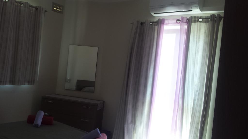 Apartment Triq Is-Silla Марсаскала Екстер'єр фото